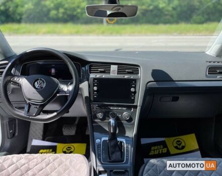 Белый Фольксваген Гольф, объемом двигателя 1.4 л и пробегом 52 тыс. км за 22500 $, фото 10 на Automoto.ua
