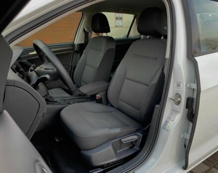 Белый Фольксваген Гольф, объемом двигателя 0 л и пробегом 73 тыс. км за 13955 $, фото 10 на Automoto.ua