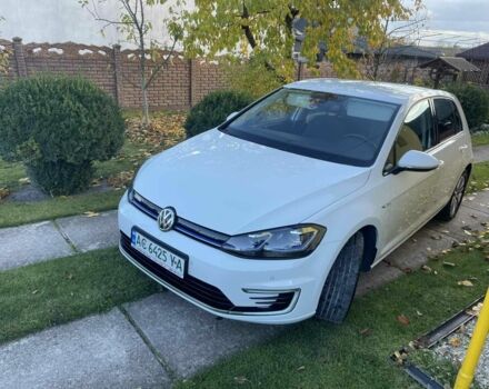 Белый Фольксваген Гольф, объемом двигателя 0 л и пробегом 92 тыс. км за 15299 $, фото 3 на Automoto.ua