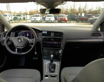 Белый Фольксваген Гольф, объемом двигателя 0 л и пробегом 73 тыс. км за 13955 $, фото 16 на Automoto.ua