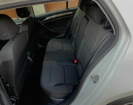 Белый Фольксваген Гольф, объемом двигателя 0 л и пробегом 73 тыс. км за 13955 $, фото 12 на Automoto.ua