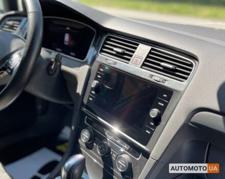 Белый Фольксваген Гольф, объемом двигателя 1.4 л и пробегом 52 тыс. км за 22500 $, фото 14 на Automoto.ua