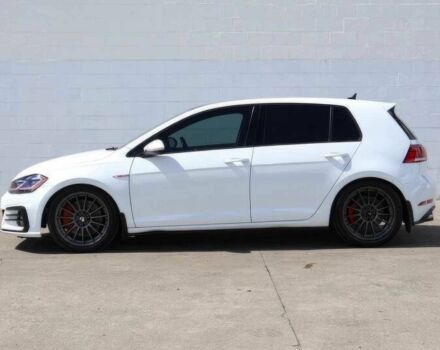 Белый Фольксваген Гольф, объемом двигателя 2 л и пробегом 42 тыс. км за 3250 $, фото 3 на Automoto.ua