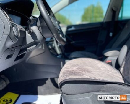 Белый Фольксваген Гольф, объемом двигателя 1.4 л и пробегом 52 тыс. км за 22500 $, фото 9 на Automoto.ua