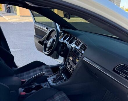 Білий Фольксваген Гольф, об'ємом двигуна 2 л та пробігом 98 тис. км за 17500 $, фото 9 на Automoto.ua