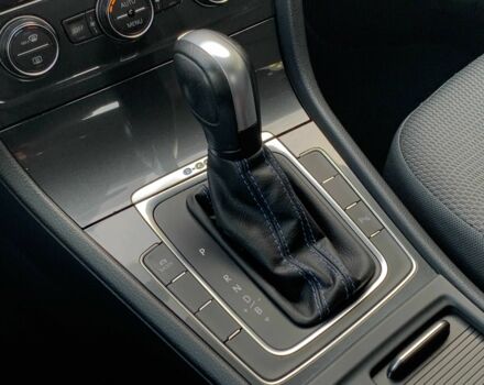 Белый Фольксваген Гольф, объемом двигателя 0 л и пробегом 73 тыс. км за 13955 $, фото 19 на Automoto.ua