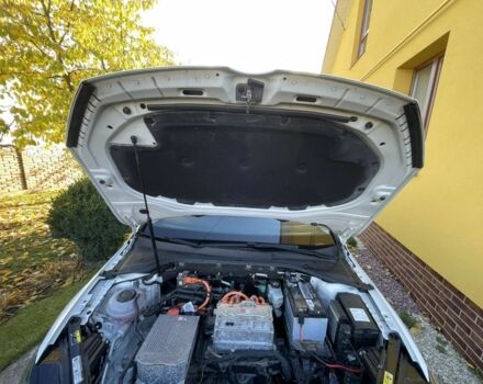 Белый Фольксваген Гольф, объемом двигателя 0 л и пробегом 92 тыс. км за 15299 $, фото 2 на Automoto.ua