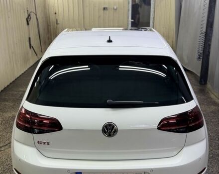 Белый Фольксваген Гольф, объемом двигателя 2 л и пробегом 83 тыс. км за 28200 $, фото 7 на Automoto.ua