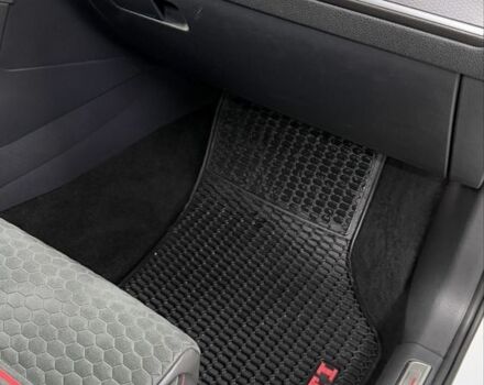 Белый Фольксваген Гольф, объемом двигателя 2 л и пробегом 83 тыс. км за 28200 $, фото 15 на Automoto.ua