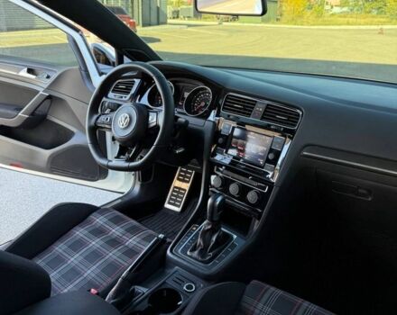 Білий Фольксваген Гольф, об'ємом двигуна 2 л та пробігом 98 тис. км за 17500 $, фото 12 на Automoto.ua