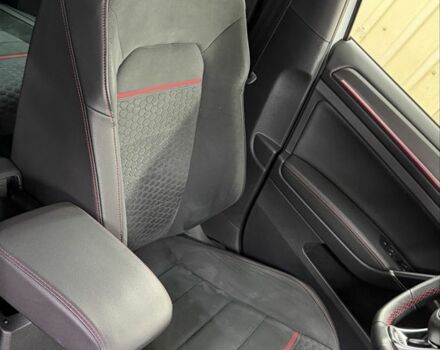 Белый Фольксваген Гольф, объемом двигателя 2 л и пробегом 83 тыс. км за 28200 $, фото 12 на Automoto.ua