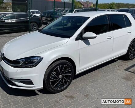 Белый Фольксваген Гольф, объемом двигателя 1.4 л и пробегом 52 тыс. км за 22500 $, фото 4 на Automoto.ua