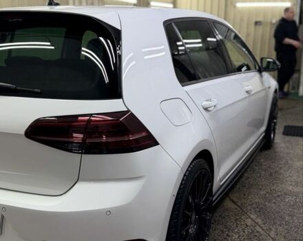 Белый Фольксваген Гольф, объемом двигателя 2 л и пробегом 83 тыс. км за 28200 $, фото 6 на Automoto.ua