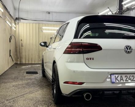 Белый Фольксваген Гольф, объемом двигателя 2 л и пробегом 83 тыс. км за 28200 $, фото 10 на Automoto.ua