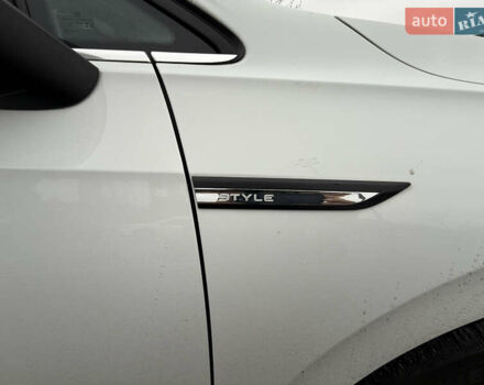 Белый Фольксваген Гольф, объемом двигателя 1.4 л и пробегом 18 тыс. км за 24950 $, фото 35 на Automoto.ua