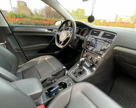 Белый Фольксваген Гольф, объемом двигателя 1.4 л и пробегом 68 тыс. км за 16200 $, фото 22 на Automoto.ua