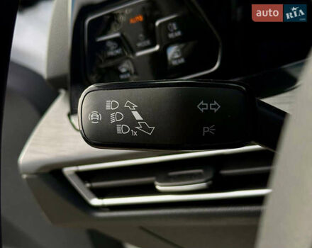 Белый Фольксваген Гольф, объемом двигателя 2 л и пробегом 34 тыс. км за 28500 $, фото 25 на Automoto.ua