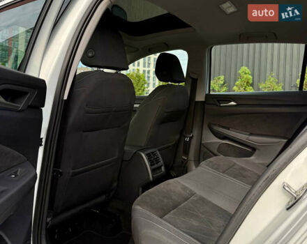 Белый Фольксваген Гольф, объемом двигателя 2 л и пробегом 34 тыс. км за 28500 $, фото 32 на Automoto.ua