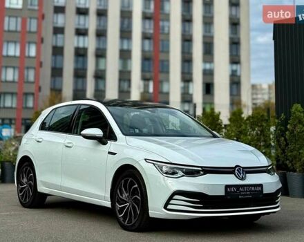 Белый Фольксваген Гольф, объемом двигателя 2 л и пробегом 34 тыс. км за 28500 $, фото 4 на Automoto.ua