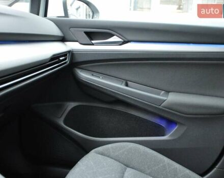 Белый Фольксваген Гольф, объемом двигателя 1.6 л и пробегом 8 тыс. км за 23000 $, фото 43 на Automoto.ua