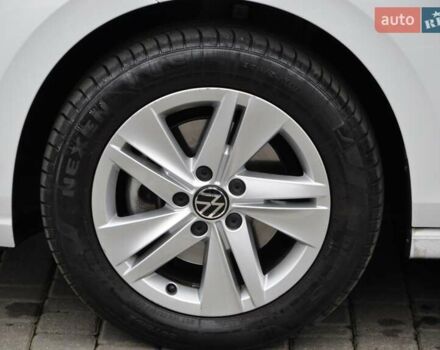 Белый Фольксваген Гольф, объемом двигателя 1.6 л и пробегом 8 тыс. км за 23000 $, фото 14 на Automoto.ua