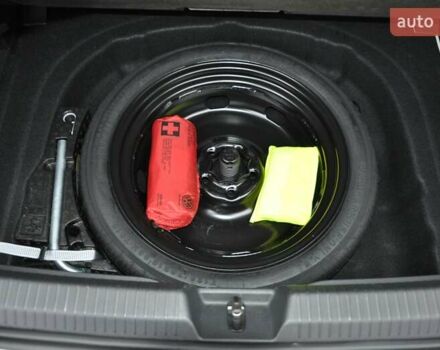 Белый Фольксваген Гольф, объемом двигателя 1.6 л и пробегом 8 тыс. км за 23000 $, фото 9 на Automoto.ua