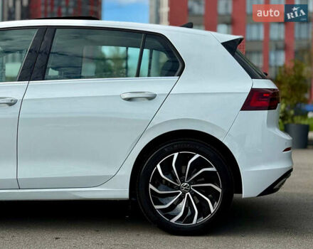 Белый Фольксваген Гольф, объемом двигателя 2 л и пробегом 34 тыс. км за 28500 $, фото 8 на Automoto.ua