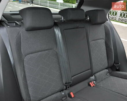 Белый Фольксваген Гольф, объемом двигателя 1.6 л и пробегом 8 тыс. км за 23000 $, фото 17 на Automoto.ua