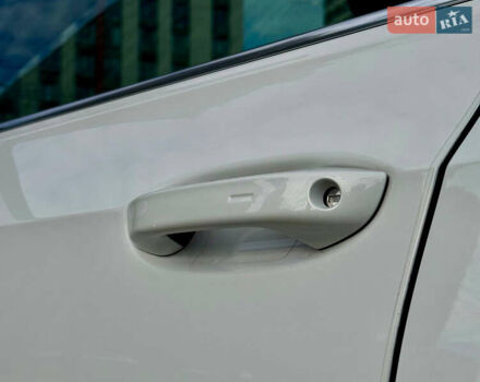 Белый Фольксваген Гольф, объемом двигателя 2 л и пробегом 34 тыс. км за 28500 $, фото 40 на Automoto.ua