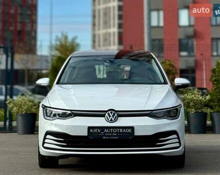 Белый Фольксваген Гольф, объемом двигателя 2 л и пробегом 34 тыс. км за 28500 $, фото 2 на Automoto.ua