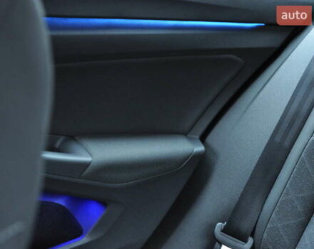 Белый Фольксваген Гольф, объемом двигателя 1.6 л и пробегом 8 тыс. км за 23000 $, фото 45 на Automoto.ua