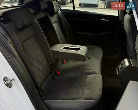 Белый Фольксваген Гольф, объемом двигателя 2 л и пробегом 34 тыс. км за 28500 $, фото 35 на Automoto.ua