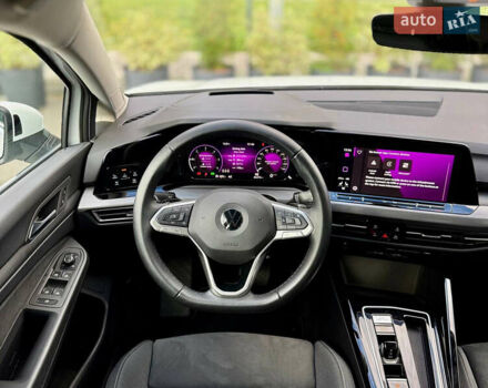 Белый Фольксваген Гольф, объемом двигателя 2 л и пробегом 34 тыс. км за 28500 $, фото 43 на Automoto.ua