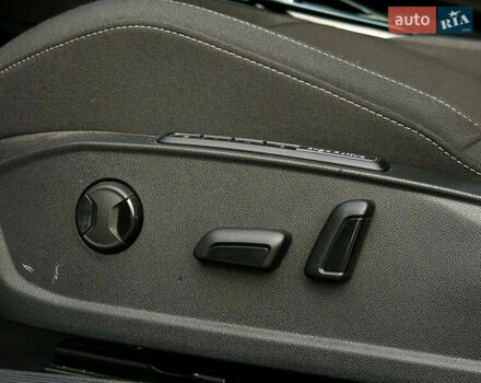 Белый Фольксваген Гольф, объемом двигателя 2 л и пробегом 34 тыс. км за 28500 $, фото 20 на Automoto.ua