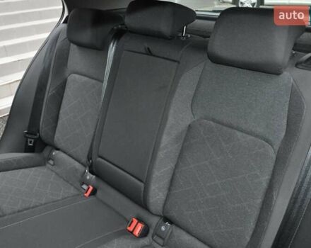 Белый Фольксваген Гольф, объемом двигателя 1.6 л и пробегом 8 тыс. км за 23000 $, фото 16 на Automoto.ua