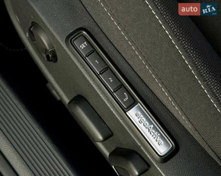 Белый Фольксваген Гольф, объемом двигателя 2 л и пробегом 34 тыс. км за 28500 $, фото 19 на Automoto.ua