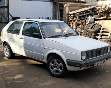 Белый Фольксваген Гольф, объемом двигателя 1.3 л и пробегом 260 тыс. км за 833 $, фото 3 на Automoto.ua