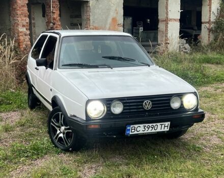Белый Фольксваген Гольф, объемом двигателя 1.3 л и пробегом 333 тыс. км за 780 $, фото 4 на Automoto.ua
