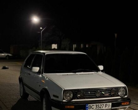 Белый Фольксваген Гольф, объемом двигателя 1.3 л и пробегом 3 тыс. км за 615 $, фото 4 на Automoto.ua