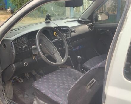 Белый Фольксваген Гольф, объемом двигателя 1.9 л и пробегом 350 тыс. км за 1300 $, фото 6 на Automoto.ua