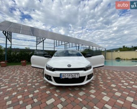 Белый Фольксваген Гольф, объемом двигателя 1.4 л и пробегом 235 тыс. км за 8900 $, фото 4 на Automoto.ua
