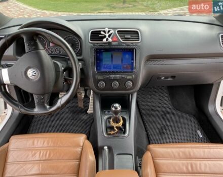 Белый Фольксваген Гольф, объемом двигателя 1.4 л и пробегом 235 тыс. км за 8900 $, фото 12 на Automoto.ua