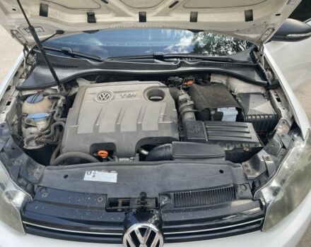 Белый Фольксваген Гольф, объемом двигателя 1.6 л и пробегом 182 тыс. км за 6500 $, фото 5 на Automoto.ua