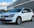 Белый Фольксваген Гольф, объемом двигателя 1.6 л и пробегом 243 тыс. км за 6800 $, фото 1 на Automoto.ua