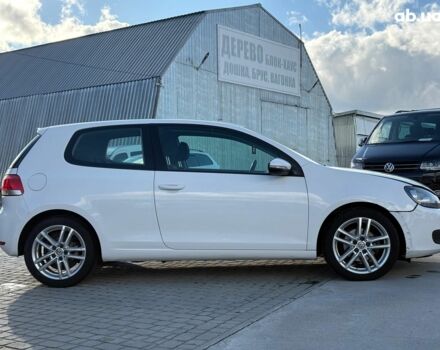 Белый Фольксваген Гольф, объемом двигателя 1.6 л и пробегом 243 тыс. км за 8590 $, фото 3 на Automoto.ua