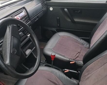 Белый Фольксваген Гольф, объемом двигателя 1.3 л и пробегом 389 тыс. км за 1550 $, фото 5 на Automoto.ua