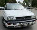 Белый Фольксваген Гольф, объемом двигателя 1.6 л и пробегом 1000 тыс. км за 2400 $, фото 1 на Automoto.ua