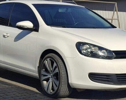 Фольксваген Гольф 2011 в Черновцах на Automoto.ua Белый Фольксваген Гольф, объемом двигателя 1.2 л и пробегом 230 тыс. км за 7581 $, фото 8 на Automoto.ua