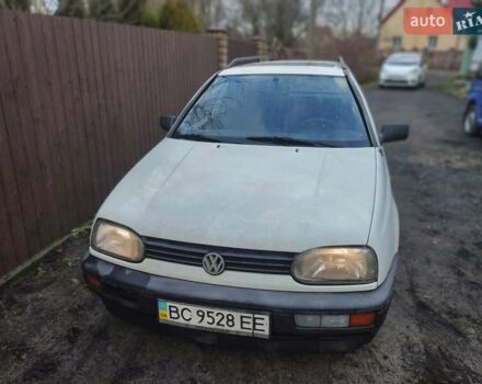 Білий Фольксваген Гольф, об'ємом двигуна 1.78 л та пробігом 200 тис. км за 1550 $, фото 2 на Automoto.ua