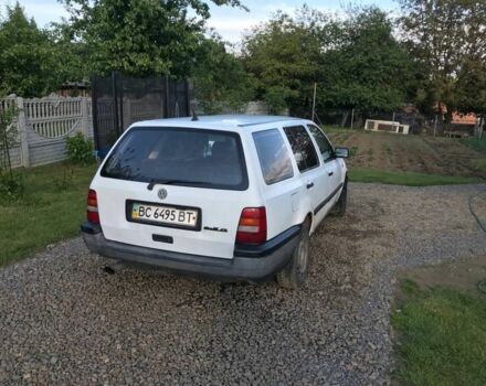 Белый Фольксваген Гольф, объемом двигателя 1.4 л и пробегом 240 тыс. км за 1200 $, фото 1 на Automoto.ua